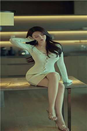 她于雪夜离岛新上热文