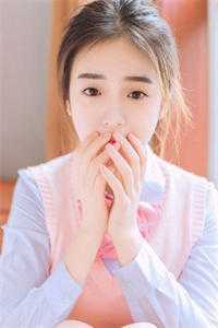 不信人间至白头高口碑