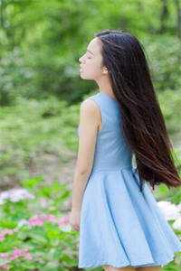 穿成阴郁暴君的小白花宠妃明稚瑜萧烬野前文+后续