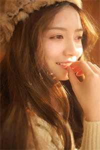 让前妻做我们的婚礼证婚人后，他悔疯了小说免费阅读全文