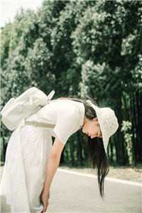 将军要抬大肚子女副将为平妻，重生后废物美人大度让贤最后结局