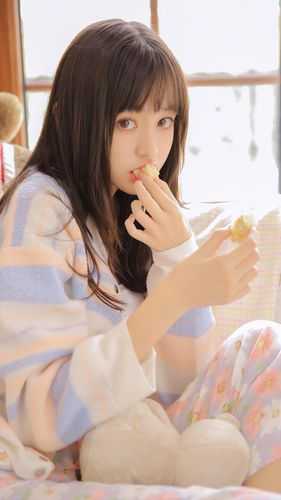 楼台高悬映月叶初雪谢云舟全集