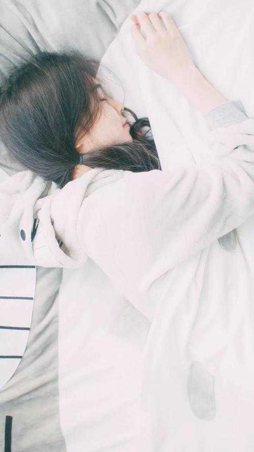 灯影摇红误惊春列表