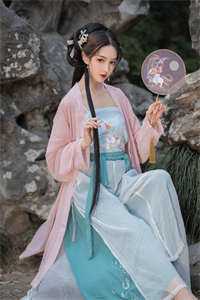 大年初一，我靠500红包认清父母无删减