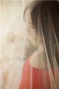 结婚纪念日，老婆却在情侣温泉陪邻居弟弟开香槟精品选集