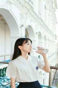 我妈和阎王对赌千亿冥币后，我靠摇骰送赌王全家上路无广告