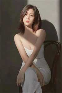 上司在救护车上沿途拍照耽误40分钟，得知真相后她悔疯了完本