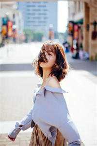 被高冷蛇君纠缠后，阿妹逃不掉了无删减版